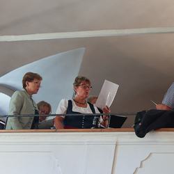 Der Dobler Chor gestaltet die Hl. Messe mit